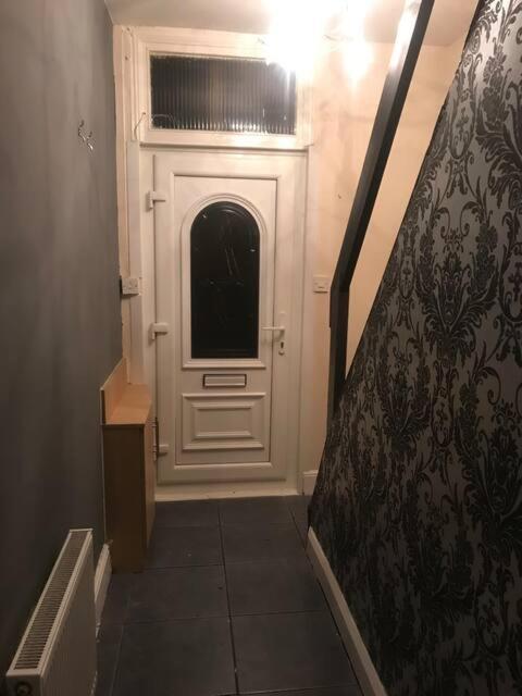 New Cross House Apartment Вулвергемптон Екстериор снимка