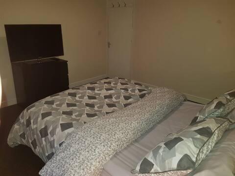 New Cross House Apartment Вулвергемптон Екстериор снимка